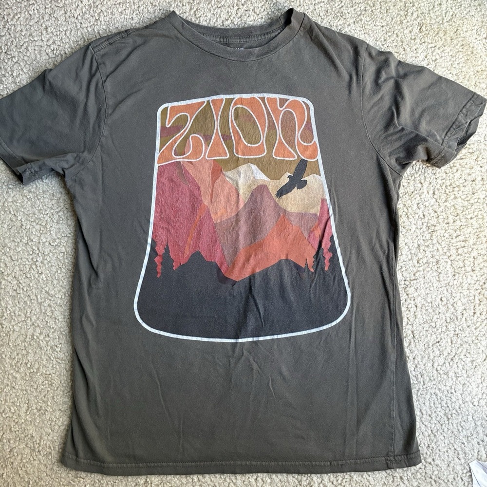 Zion National Park Graphic Tee Cotton Mens Medium Gorpcore Retro Outdoors Hiking